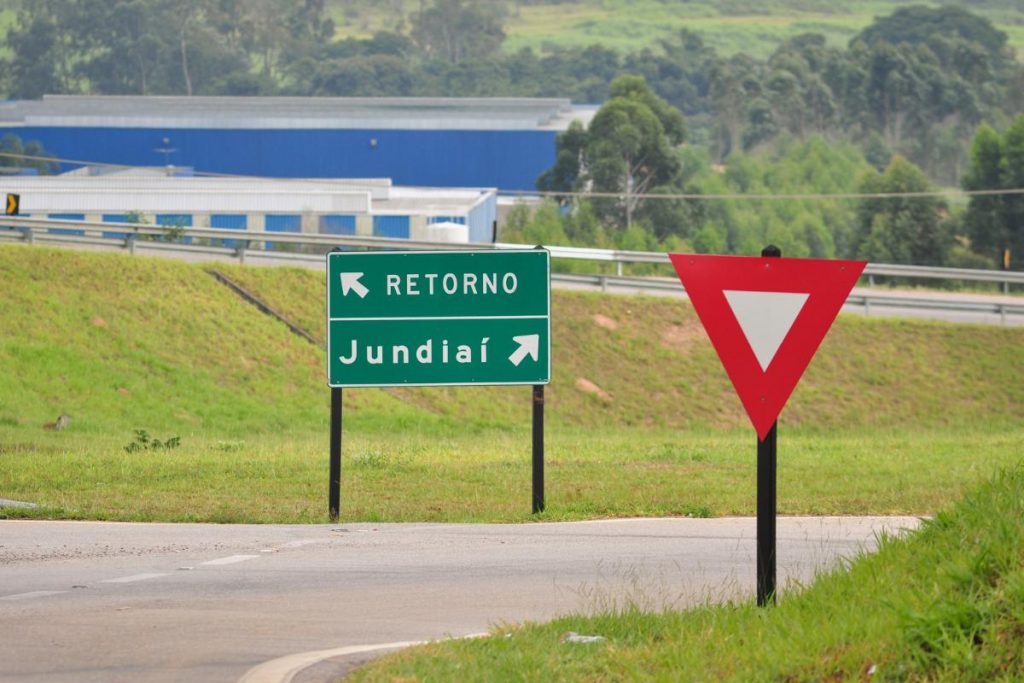 Qual A Praia Mais Pr Xima De Jundia Um Guia Completo