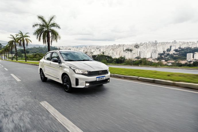 Fiat celebra 500 mil unidades do Cronos na América do Sul