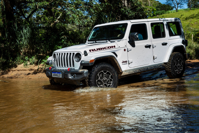 Jeep® Wrangler chega com linha 2023 ao mercado