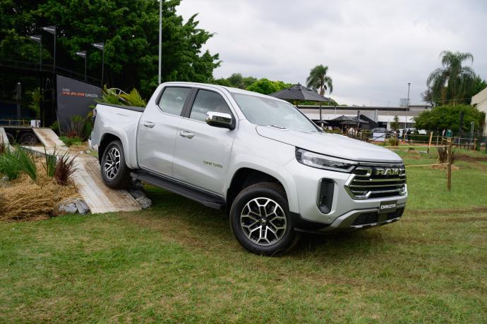 Casa Ram Dakota promove primeiro contato com a nova picape