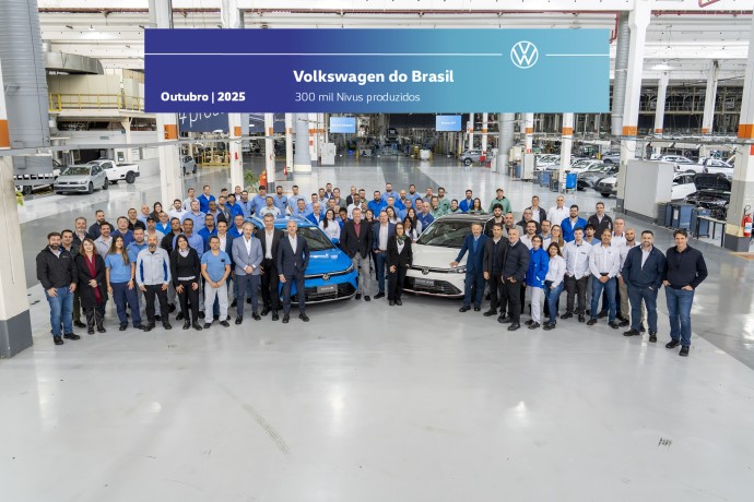 Volkswagen celebra 300 mil unidades do Nivus produzidas Volkswagen celebra 300 mil unidades do Nivus produzidas