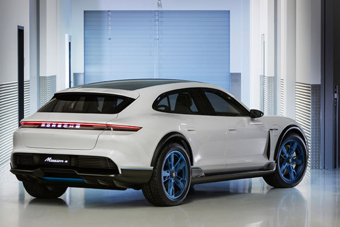 Porsche quer SUV elétrico com Mission E Cross Turismo