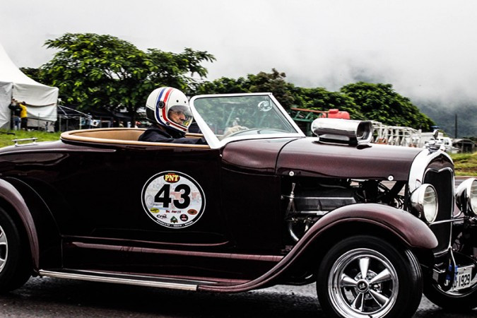 PNT - Pé na Tábua - A Corrida - O que? DKW pode ser um carro de corrida  ???? Quer conhecer a mais legal corrida de carros antigos do Brasil? Dias 02