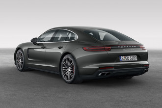 Porsche reinventa o novo Panamera