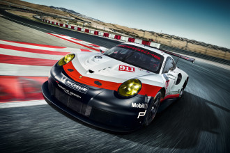 Porsche mostra o novo 911 RSR para Le Mans