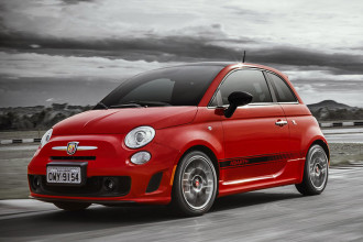 Fiat 500 Abarth chega oficialmente