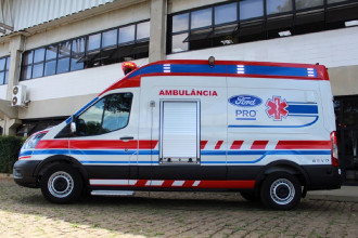 Ford Pro exibe a Transit Ambulância na Feira Hospitalar