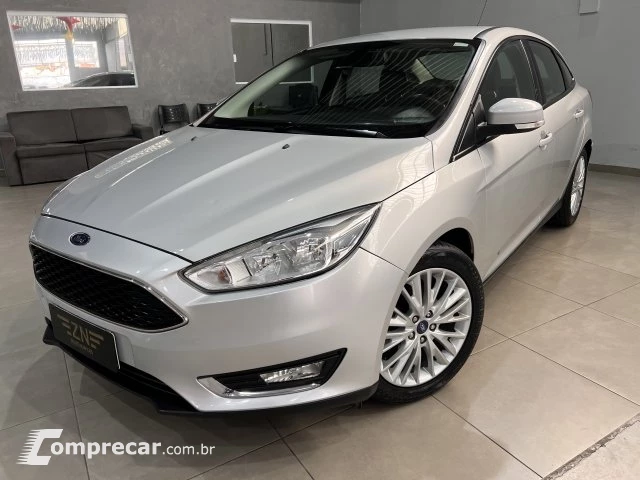 FOCUS SEDAN - 2.0 SE PLUS SEDAN 16V 4P POWERSHIFT