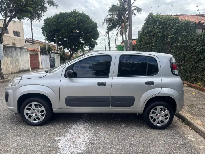 UNO 1.0 EVO Attractive 8V