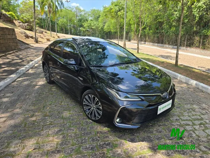 COROLLA 1.8 VVT-I Hybrid Altis Premium