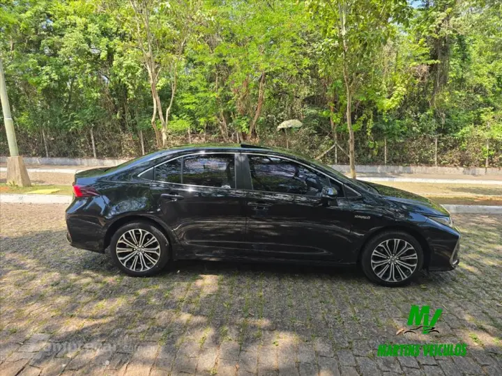 COROLLA 1.8 VVT-I Hybrid Altis Premium