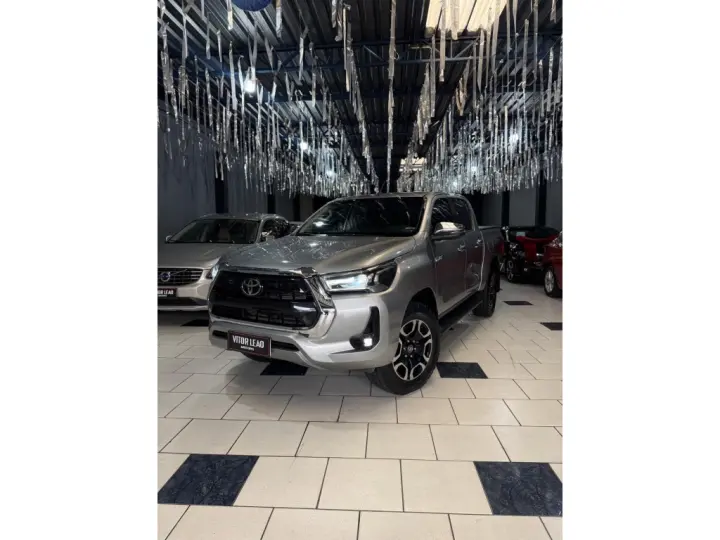 HILUX 2.8 D-4D TURBO DIESEL CD SRX 4X4 AUTOMÁTICO