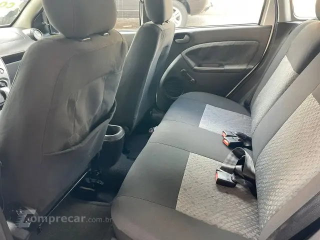 FIESTA HATCH - 1.6 MPI HATCH 8V 4P MANUAL