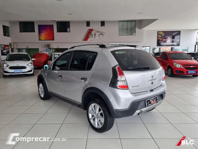 SANDERO - 1.6 STEPWAY 16V 4P AUTOMÁTICO