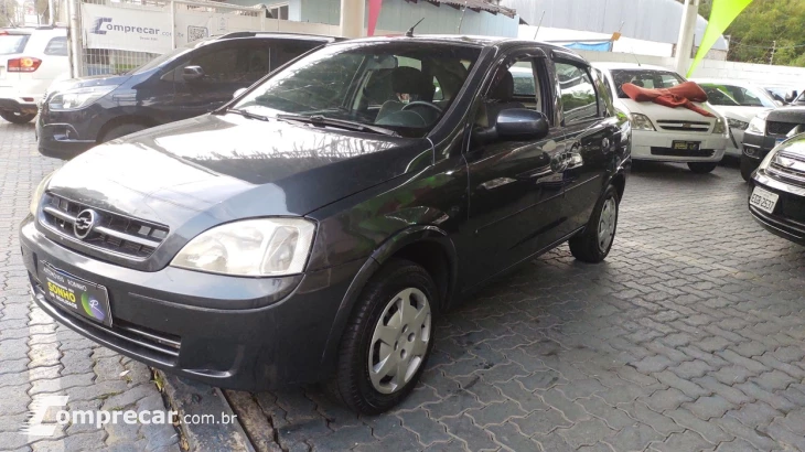 CORSA 1.8 MPFI MAXX SEDAN 8V