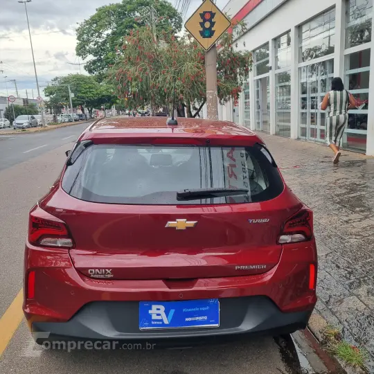 ONIX 1.0 Turbo Plus Premier