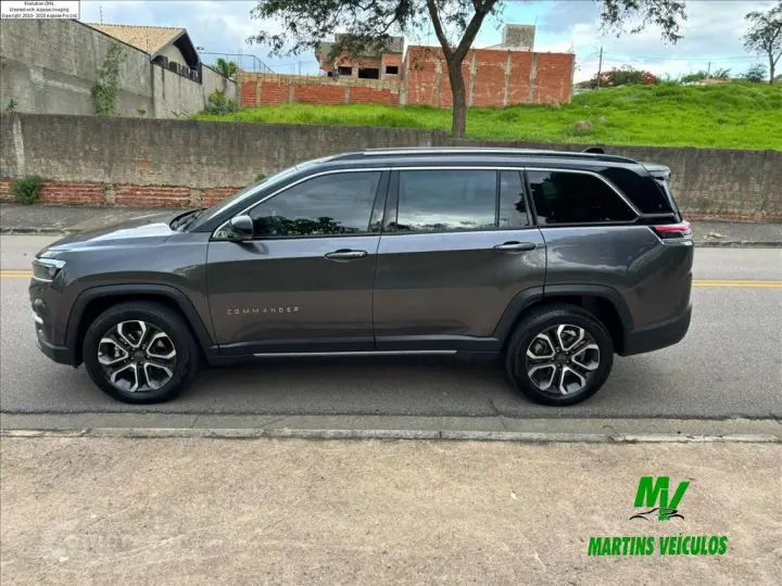 COMMANDER 1.3 T270 TURBO FLEX LIMITED AT6