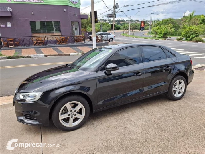 A3 1.4 TFSI Sedan Attraction 16V