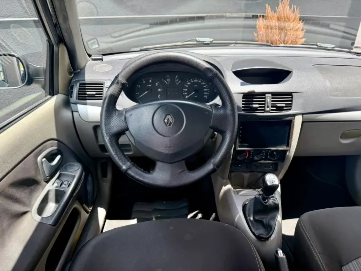 SYMBOL 1.6 Expression 8V