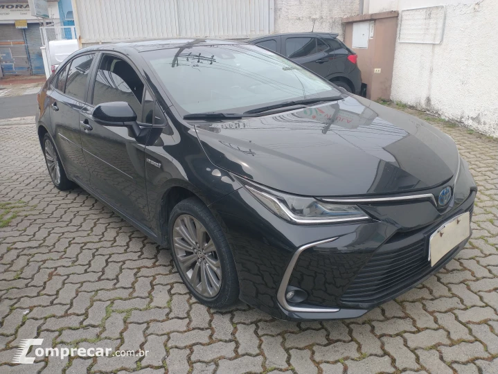 COROLLA 1.8 VVT-I Hybrid Altis