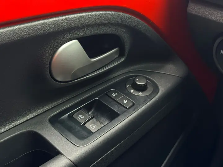 UP 1.0 170 TSI Connect