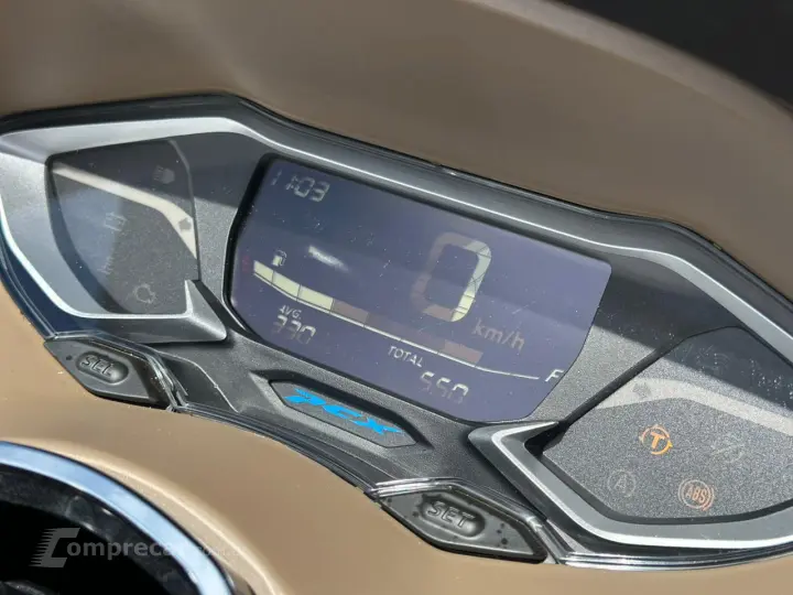 PCX 160 DLX ABS