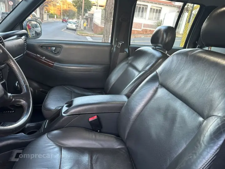 S10 P-Up Executive 2.4 MPFI F.Power CD