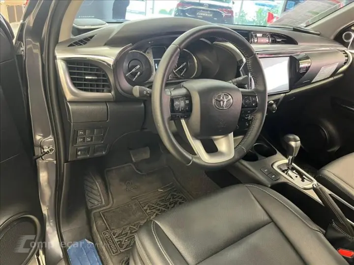 HILUX 2.8 D-4d Turbo CD SRX Plus 4X4