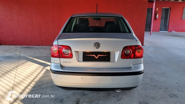 POLO SEDAN 1.6 MI 8V