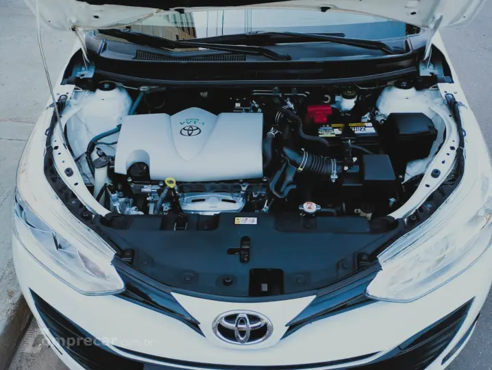 YARIS 1.5 16V Sedan XL