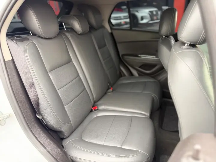 TRACKER LT 1.8 16V Flex 4x2 Aut.