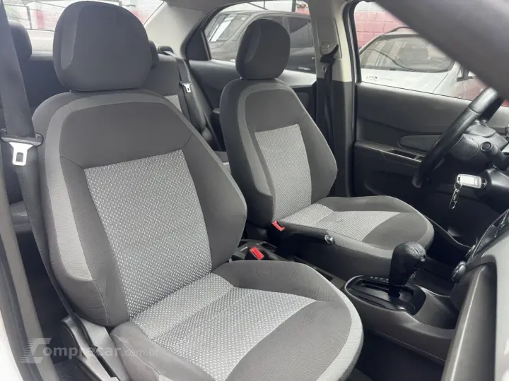 Cobalt 1.8 4P FLEX LT AUTOMÁTICO