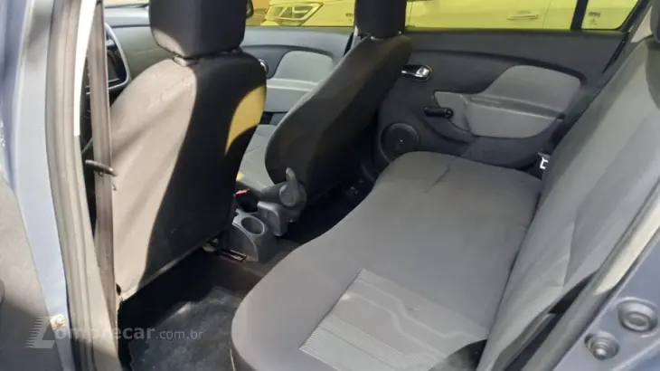 LOGAN 1.0 12V SCE Expression