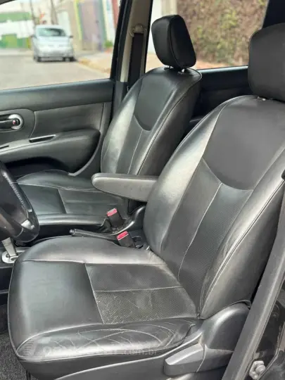 LIVINA 1.8 SL X-gear 16V