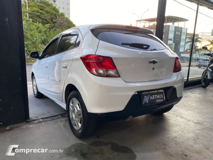 ONIX HATCH LT 1.0 8V FlexPower 5p Mec.