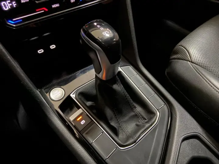 TAOS 1.4 250 TSI TOTAL FLEX HIGHLINE AUTOMÁTICO