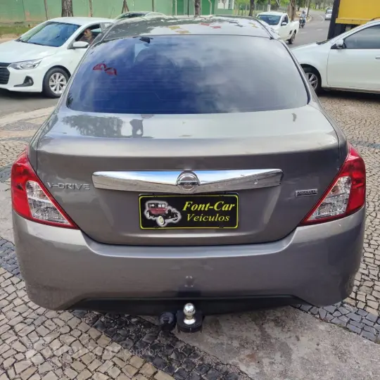 VERSA V-DRIVE Esp.Ed. 1.6 16v Flex Aut.