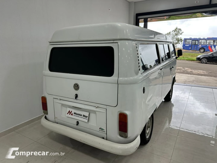 KOMBI 1.6 MI STD Lotação 8V