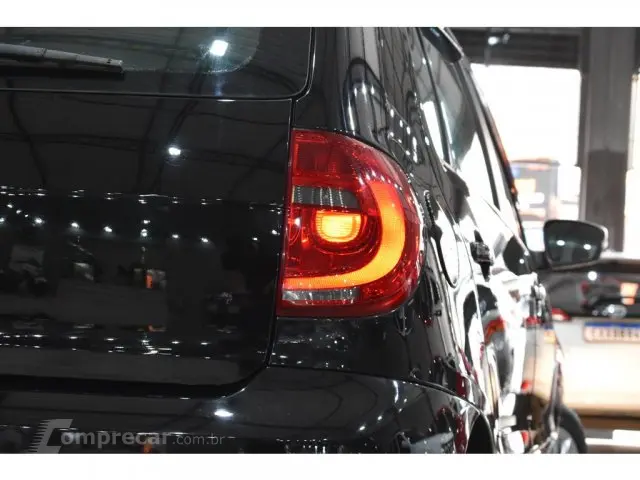 FOX - 1.0 MI 8V 4P MANUAL