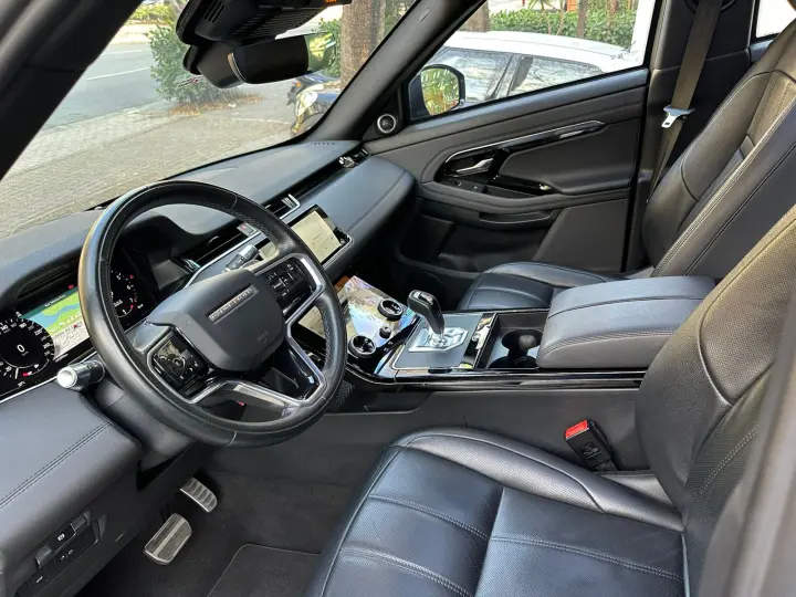 RANGE ROVER EVOQUE 2.0 P250 R-dynamic SE AWD