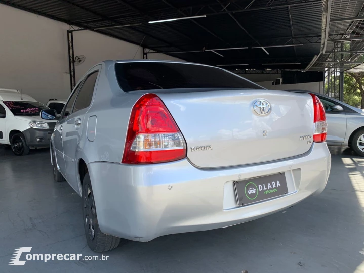 ETIOS 1.5 XS Sedan 16V