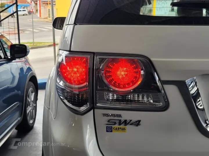 Hilux SW4 SR 4x2 2.7/ 2.7 Flex 16V Aut.