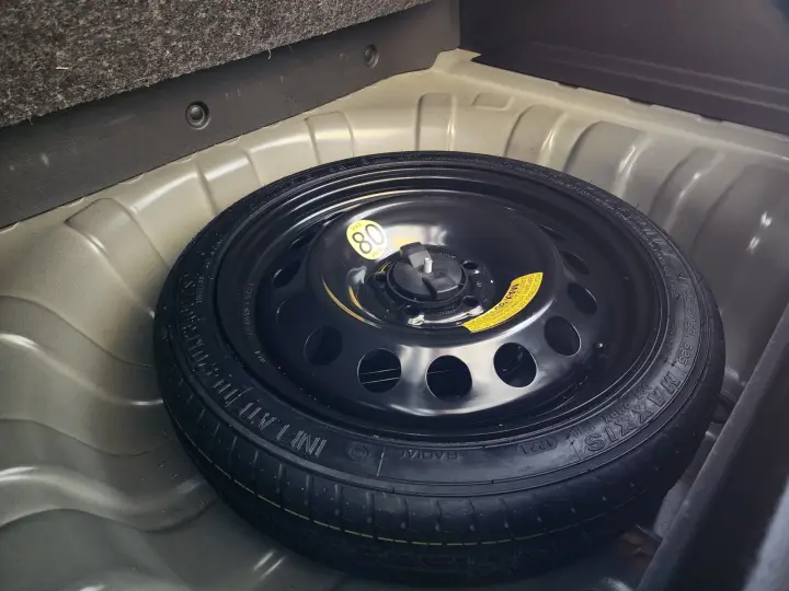 TRACKER LT 1.0 Turbo 12V Flex Aut.