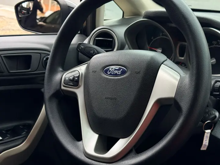 FIESTA 1.6 SE Hatch 16V