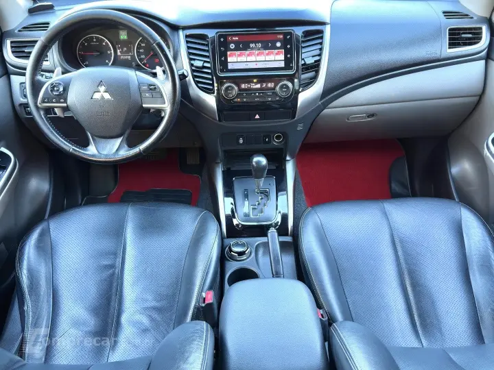 L200 TRITON 2.4 16V TURBO DIESEL SPORT HPE TOP CD 4P 4X4 AUT