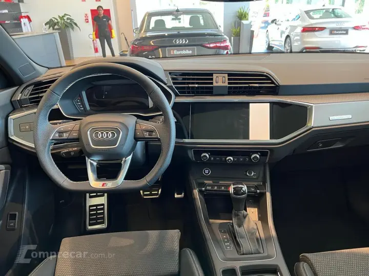 Q3 2.0 40 TFSI Sportback Performance Black Quattro