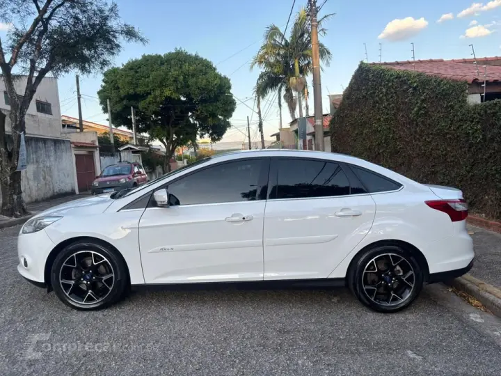 FOCUS 2.0 Titanium Plus 16V