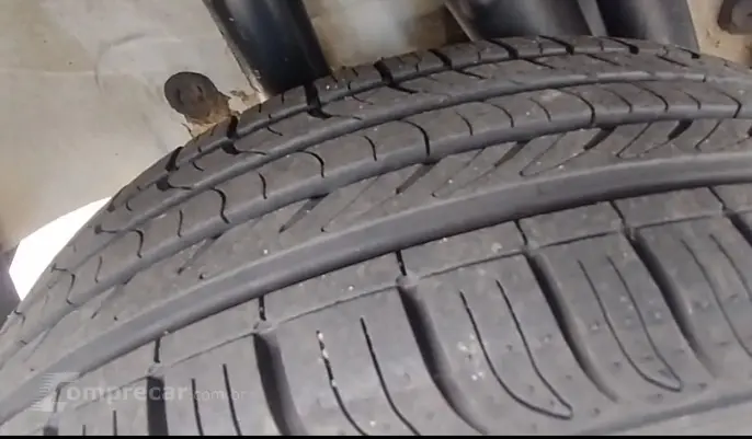 SANDERO 1.0 Authentique Plus 16V