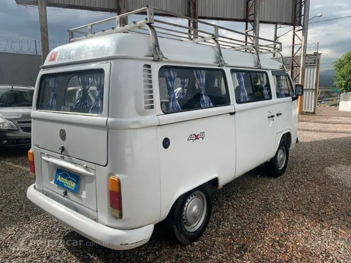 Kombi 1.6 STD 9 LUGARES