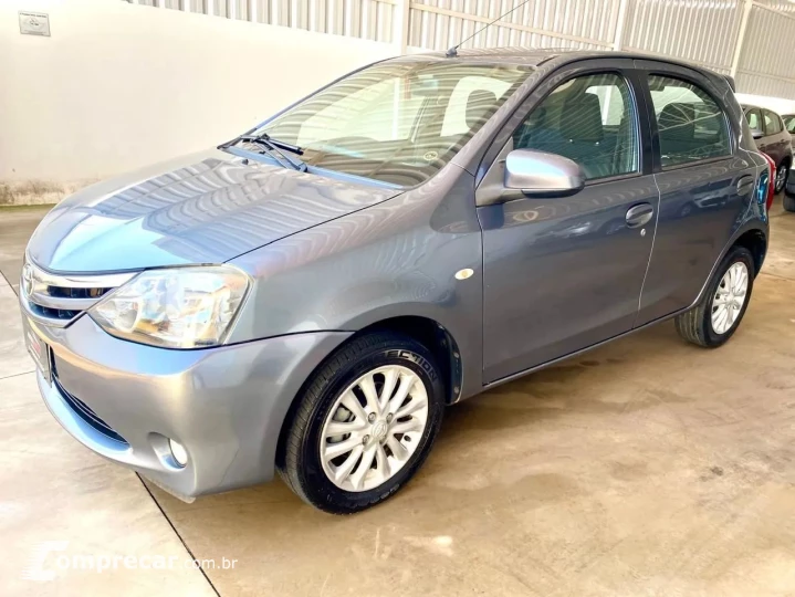 Etios XLS Hatch 1.5